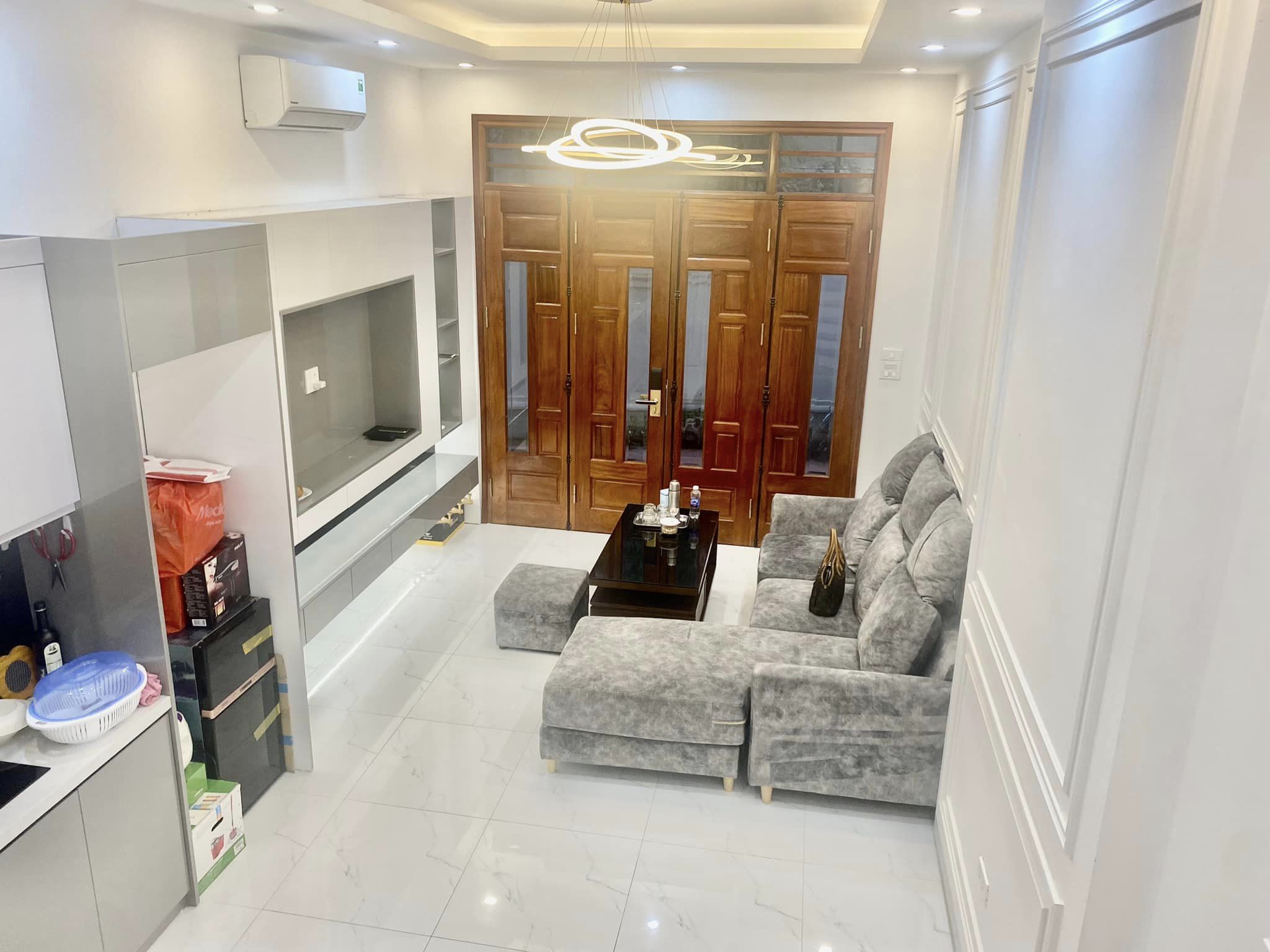 Hoa Hậu Phố Dịch Vọng – Cầu Giấy, Diện Tích 30m2*5T, Mới Tinh, 2 Thoáng, Giá 3.9 Tỷ