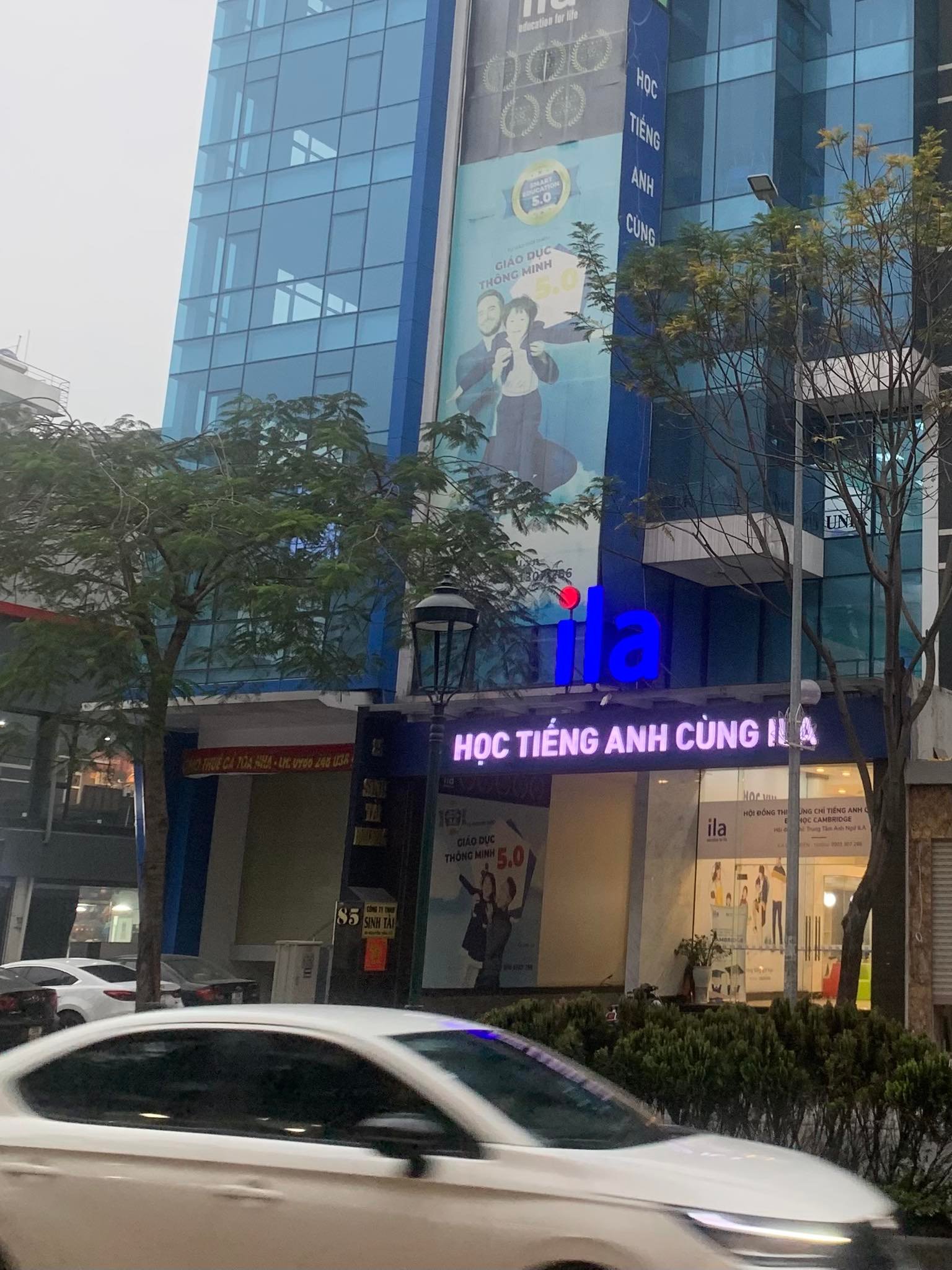 Chủ định cư nước ngoài, cần bán gấp nhà mặt phố Nguyễn Văn Cừ-Long Biên, 76m x 7tầng, vỉa hè đá bóng