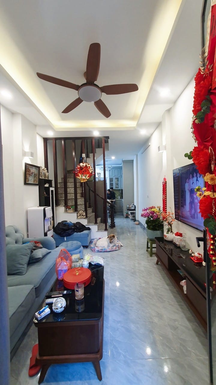 BÁN NHÀ ĐỐNG ĐA- NGÕ THÔNG –GÂN PHỐ - 46M2 GIÁ 5,3 TỶ