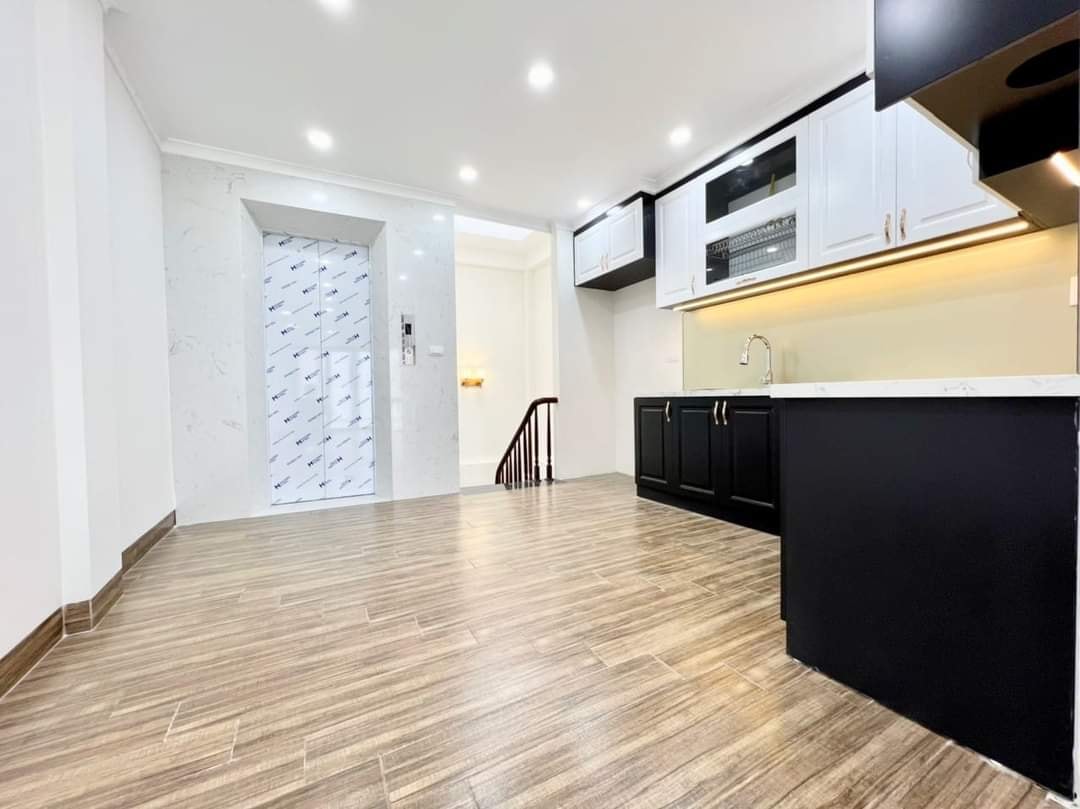 BÁN NHÀ TÂN MAI 79M2 6 TẦNG THANG MÁY- Ô TÔ DỪNG ĐỖ - GÍA 12.5 TỶ - VĂN PHÒNG KINH DOANH