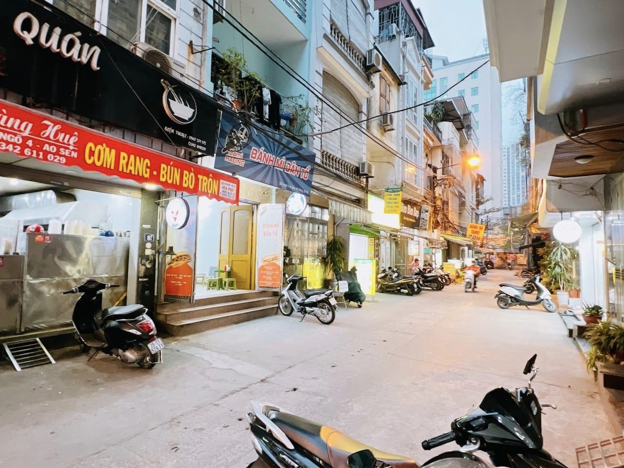 BÁN NHÀ PHỐ BÀ TRIỆU, QUẬN HÀ ĐÔNG – 70M, MẶT TIỀN 6.2M – 7.7 TỶ