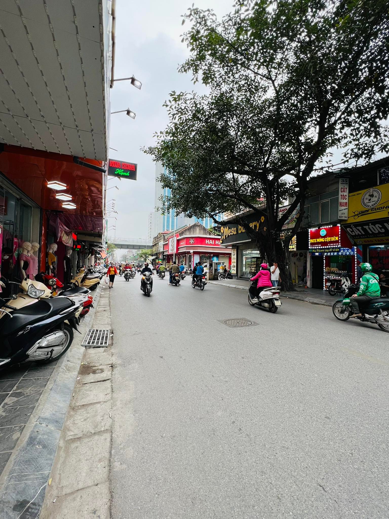 TRUNG TÂM QUẬN HAI BÀ TRƯNG, VỊ TRÍ SẦM UẤT NGÀY ĐÊM, KINH DOANH VÔ ĐỊCH