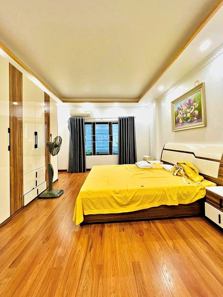 BÁN NHÀ NGÕ 628 HOÀNG HOA THÁM, Ô TÔ ĐỖ CỬA 35M2 X 4 TẦNG CHỈ 4,8 TỶ