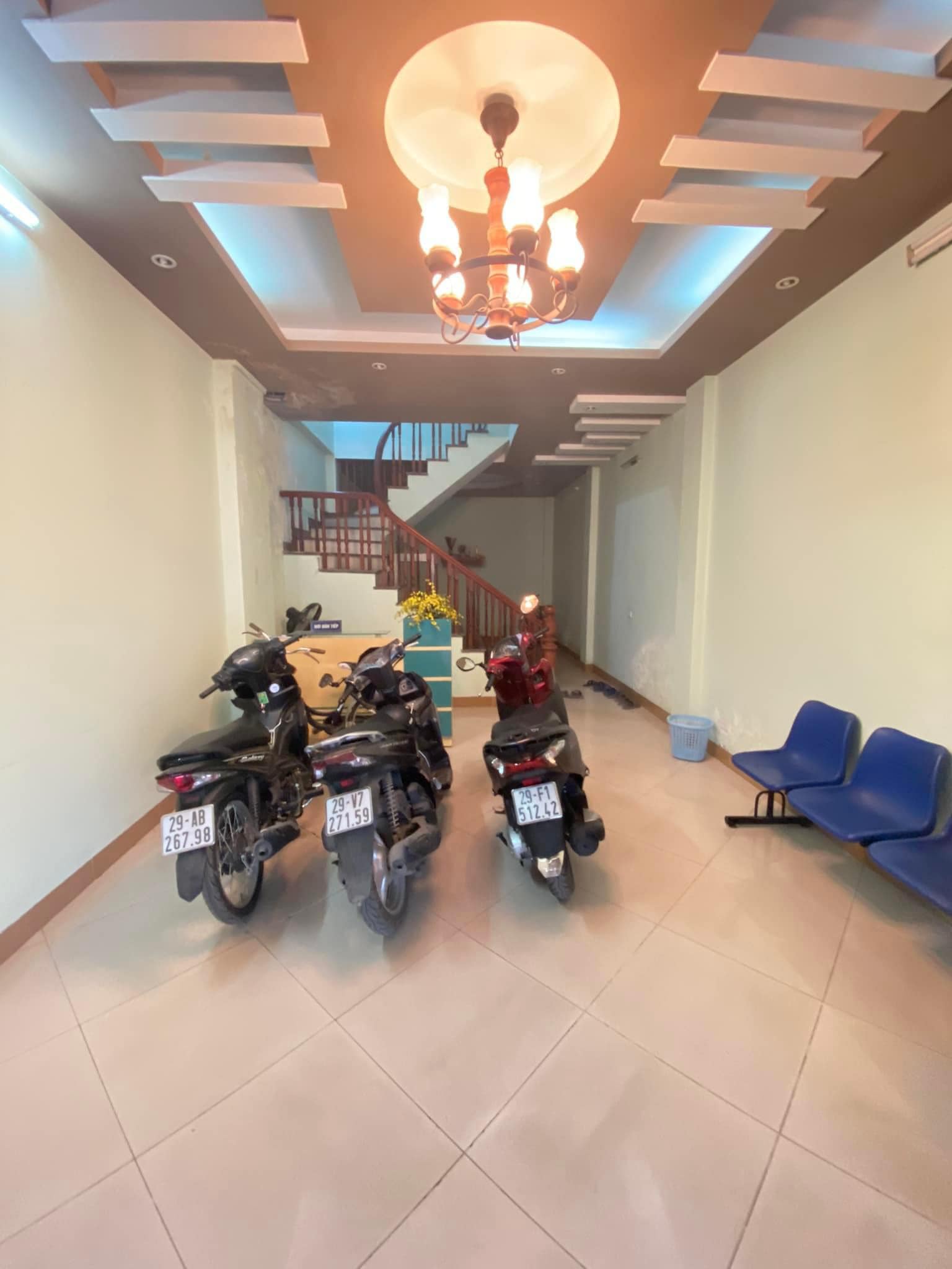 Bán nhà đường Xuân La, Tây Hồ, ô tô vào nhà, nở hậu, 62m x 6T, mtiền 4,2m, 11.2 tỷ