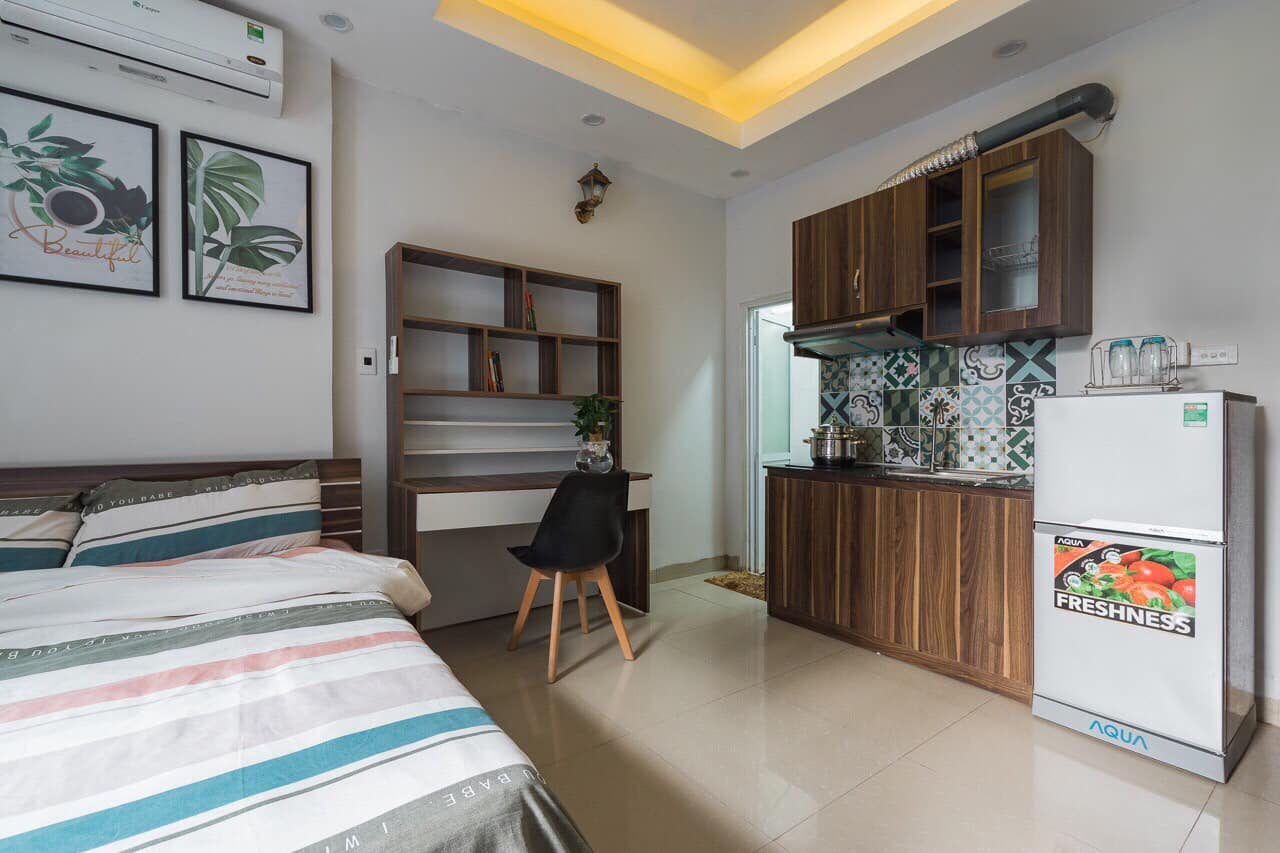 Bán tòa căn hộ dịch vụ Cầu Giấy 45m 6 tầng 9 phòng đang cho thuê 6,9 tỷ