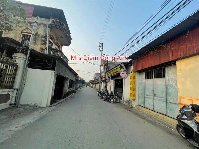 Nhỉnh 2 tỷ, Mrs Diễm cần bán 60m đất trục chính Lỗ Giao, Việt Hùng, Đông Anh