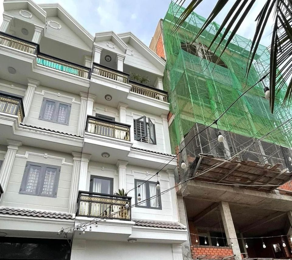 Nhà 4 Tầng MẶt Tiền P. Tân Quy - Không Lộ Giới - Trung Tâm Quận 7 - Giá CHỉ 10,xx Tỷ