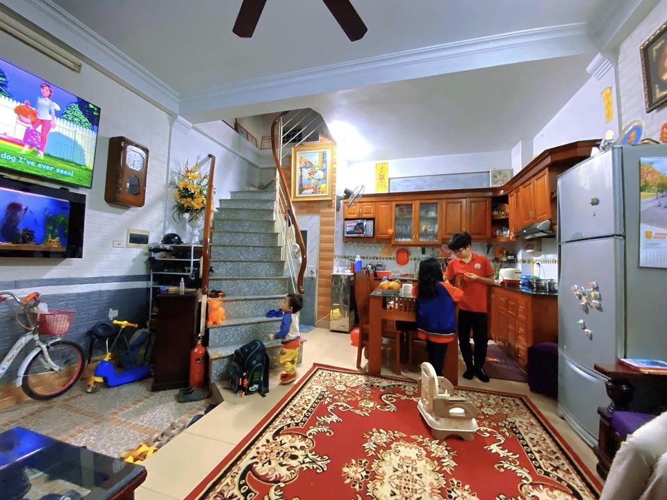 Phân lô phố Trần Quốc Hoàn: 7 chỗ vào nhà, kinh doanh, văn phòng dưới 8 tỷ