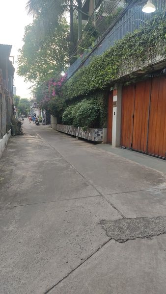 NHÀ 3 TẦNG ĐÌNH PHONG PHÚ Q9 HẺM XE HƠI NGỦ TRONG NHÀ NGANG 11M