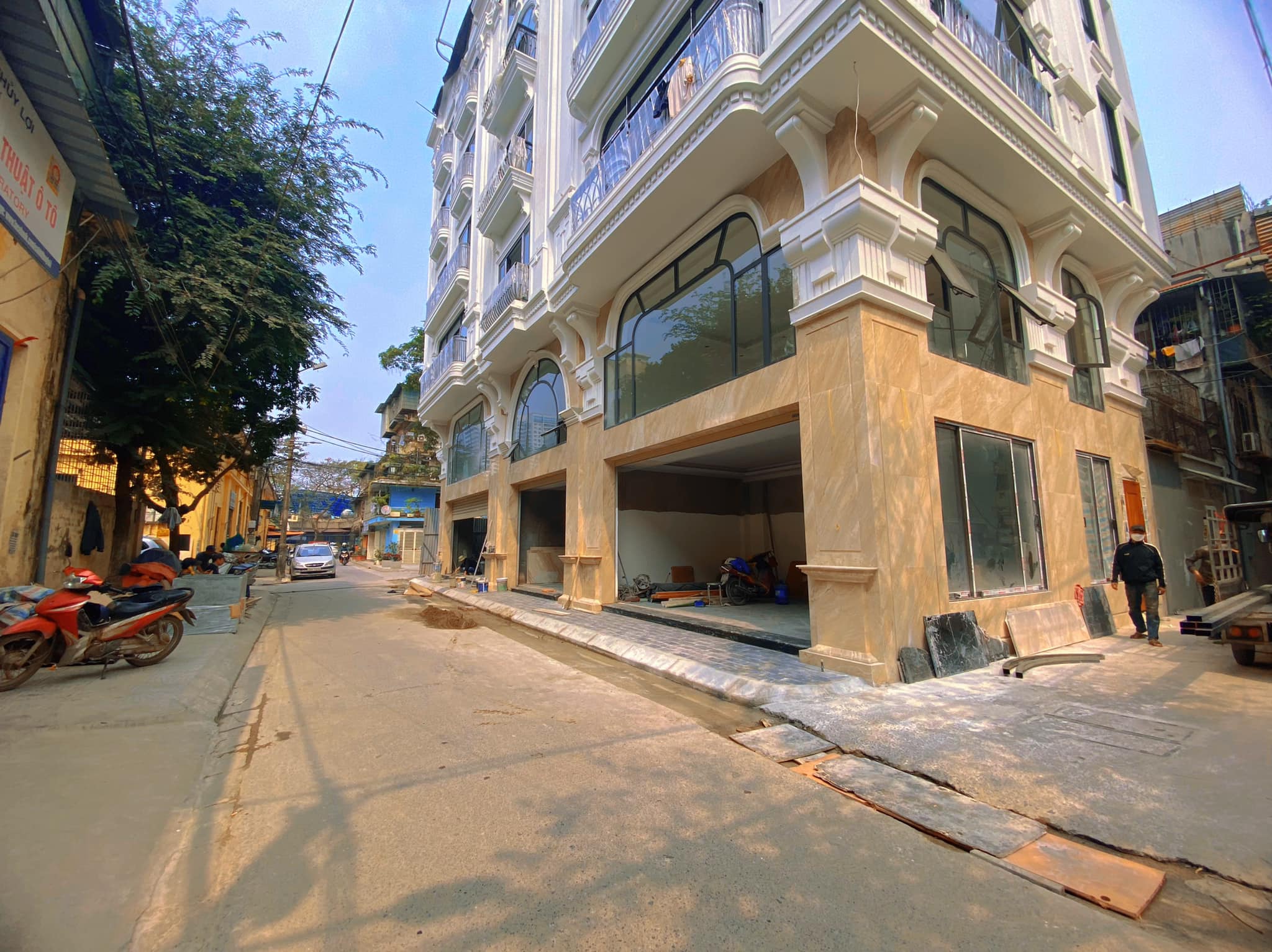 Tòa Nhà 7 Tầng Lô Góc Thang Máy-Vỉa hè Ô TÔ Tránh Đỗ -KD- Mặt Tiền 10M -27 Tỷ