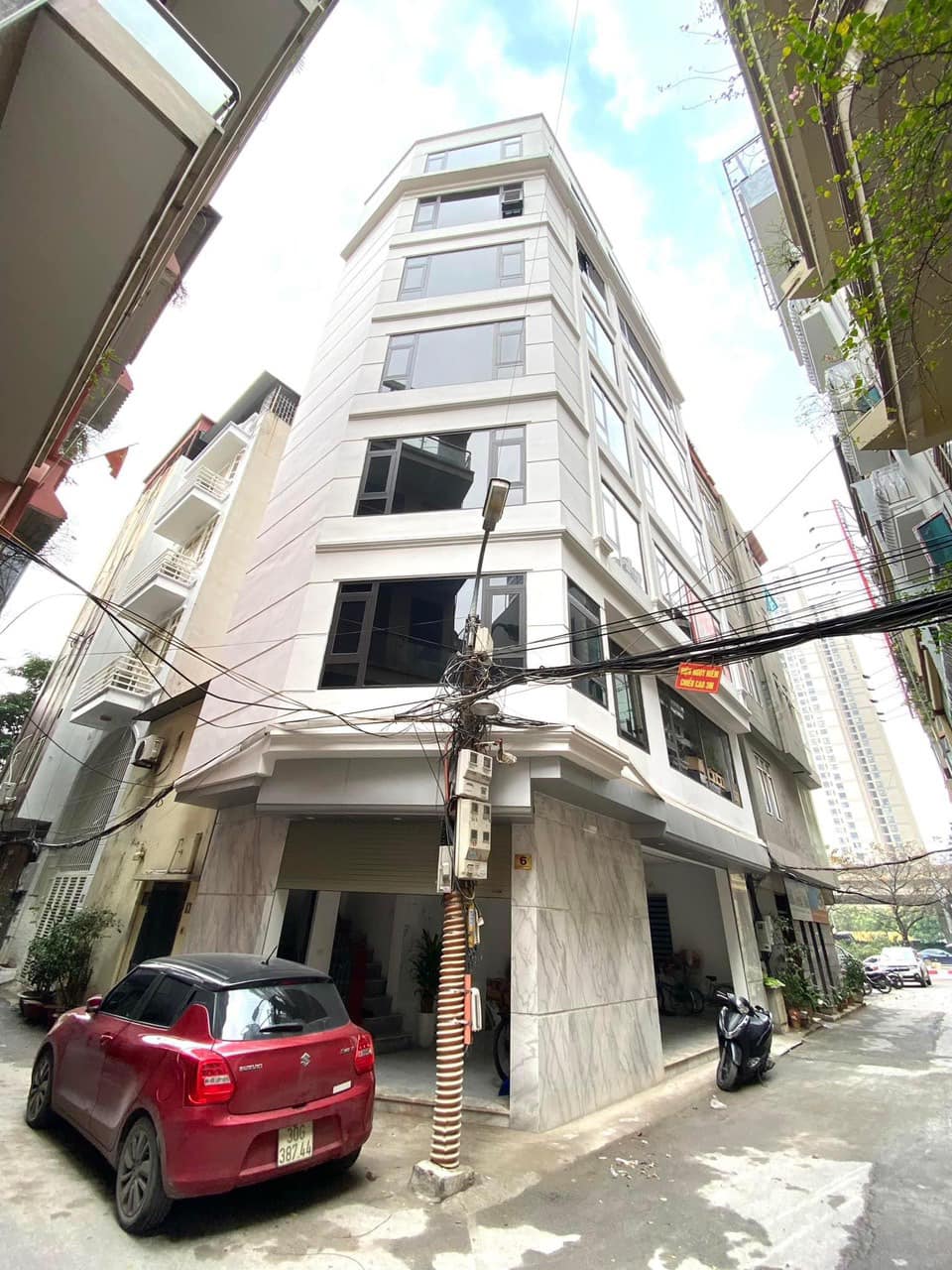 BÁN NHÀ PHỐ KHUẤT DUY TIẾN 60M 8 TẦNG MẶT TIỀN 8M GIÁ 17 TỶ CHO THIÊ 60TR/THÁNG LH 0944645553