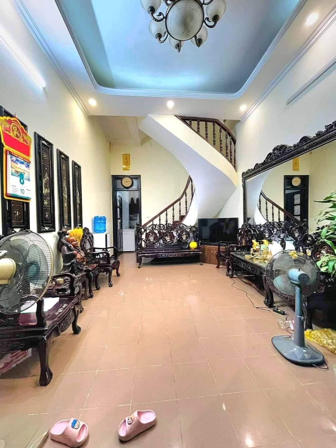 Bán Đất Lê Trọng Tấn -150M2 mặt tiền 6.5M -Ô TÔ Tránh Đỗ -Vỉa hè 30 Tỷ