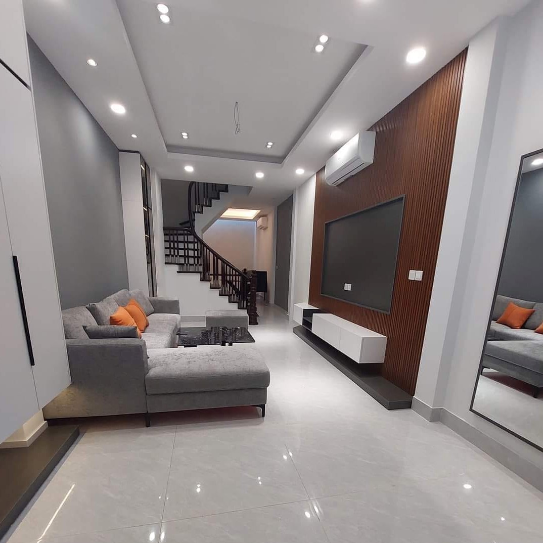 $ HOT-Bán nhà Ngõ, phố Thái Hà-nhà Đep, nội thất Xịn,Thoáng Sáng trước sau, Ôtô tránh