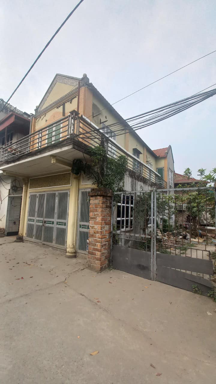 Siêu hiếm nhà Cự Khối, Long Biên, Hà Nội, 75m2, 5m mặt tiền, ô tô đỗ cửa