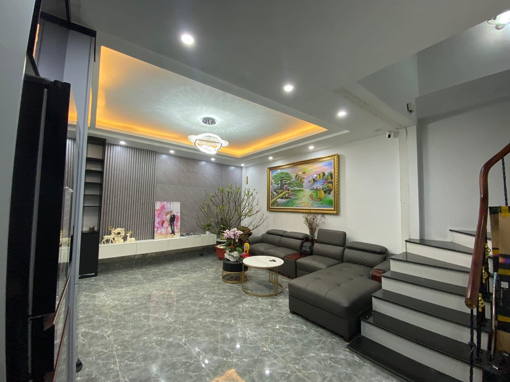 Nhà phố Đào Tấn, Ba Đình. Kinh doanh sầm uất.DT 30m x 4 tầng x MT 5.8m x giá 2.8 tỷ