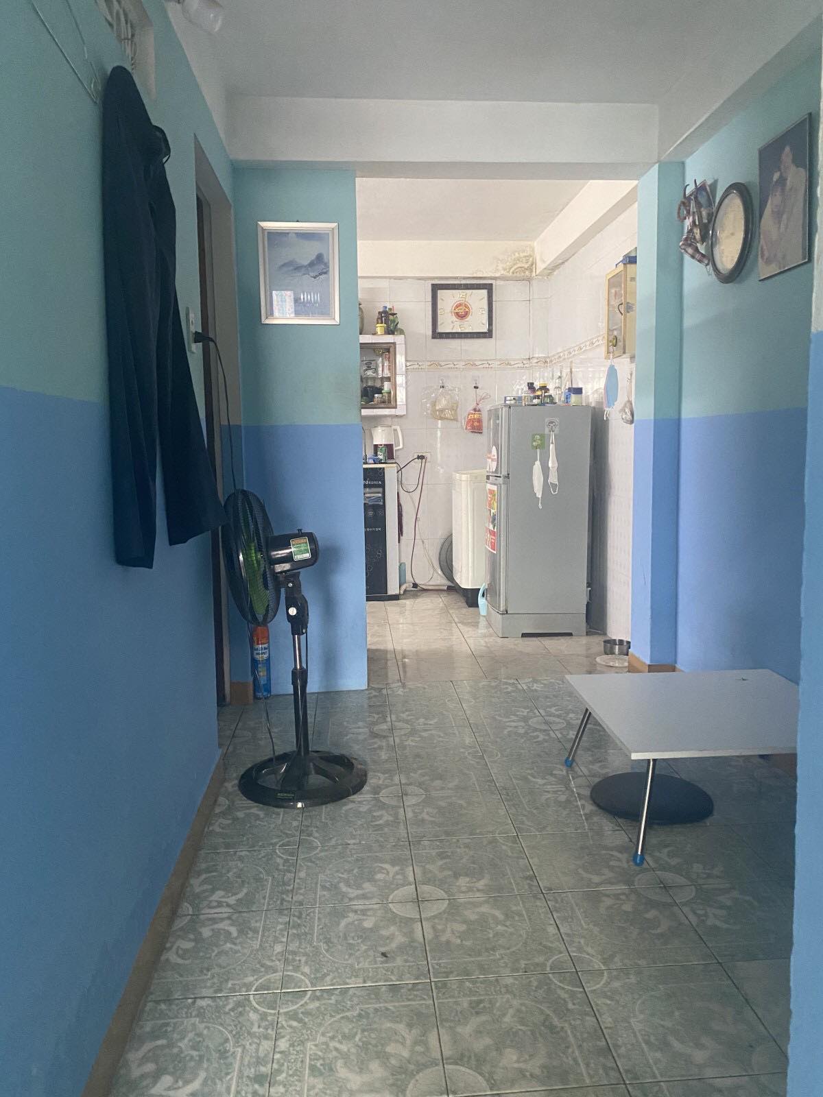 Nhà 2 tầng 2 phòng ngủ - Đường oto chạy - đỗ Đường Cù Chính Lan ra đường Điện Biên Phủ