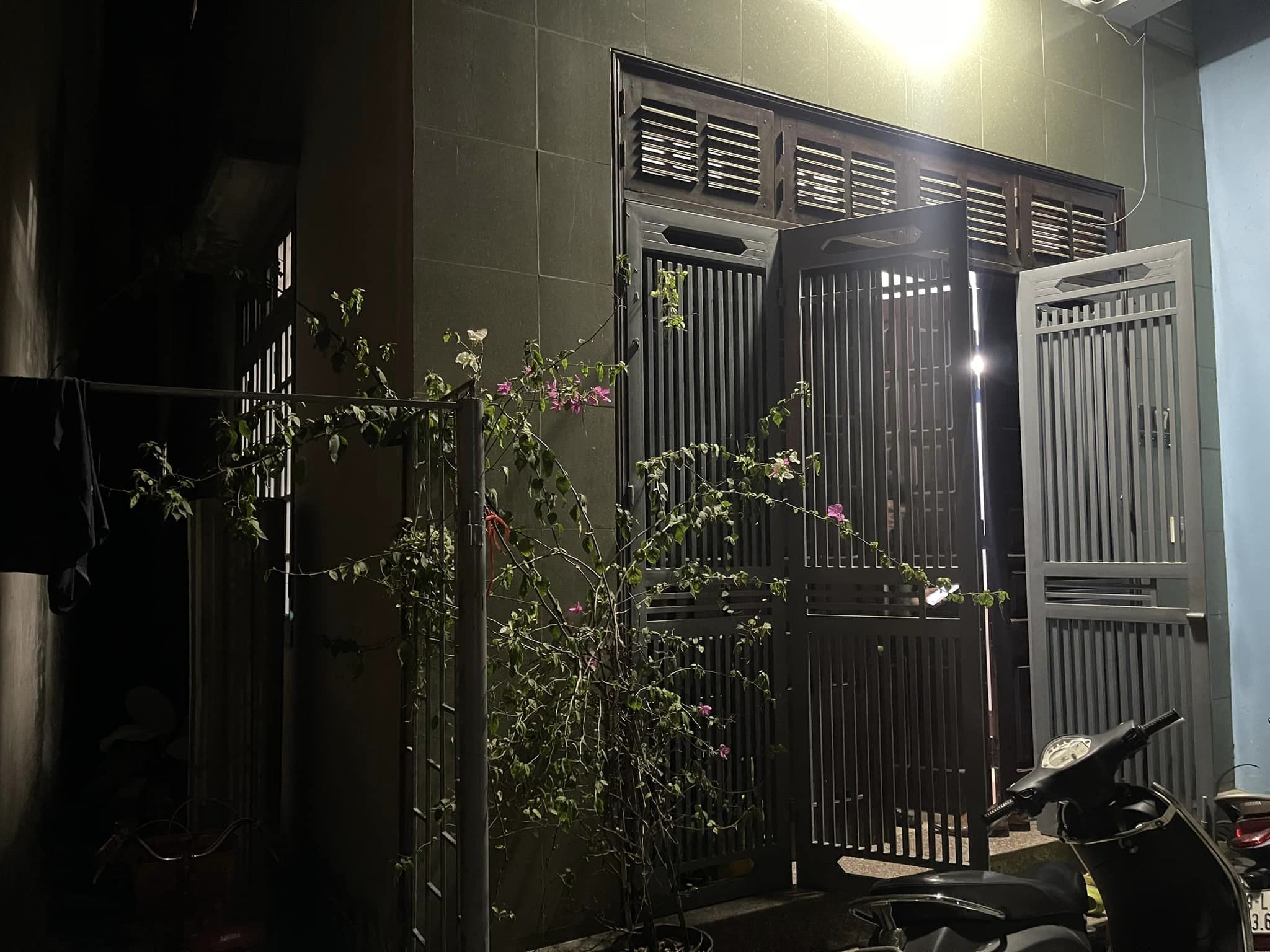 Ô TÔ CÁCH NHÀ 30M - LÔ GÓC - TRƯỚC NHÀ THOÁNG ĐẦY ĐỦ CÔNG NĂNG - THIẾT KẾ CHẮC CHẮN