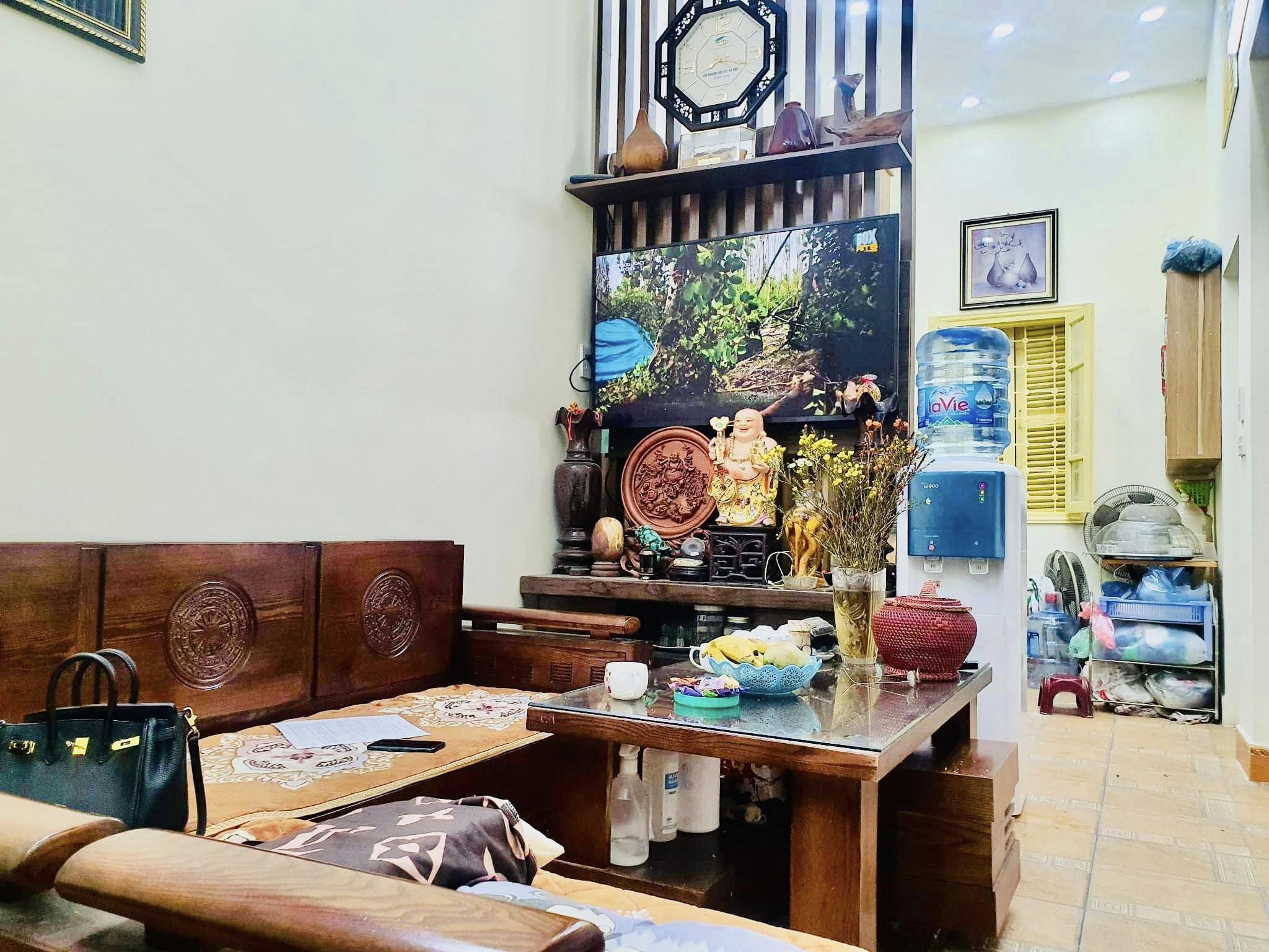 Trung tâm ĐD 32m Cát Linh nhà đẹp ngõ thông gần phố