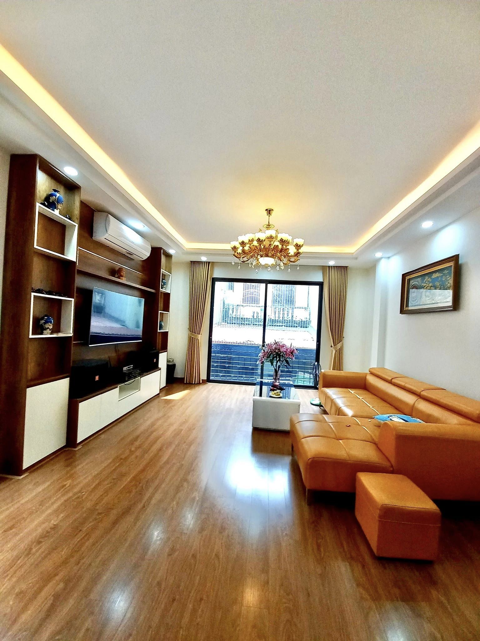 (CỰC PHẨM !!! XEM NGAY) nhà dưới 6 tỷ ở Cầu Giấy, TẶNG NỘI THẤT SIÊU VIP, 2 thoáng 45m2 5T