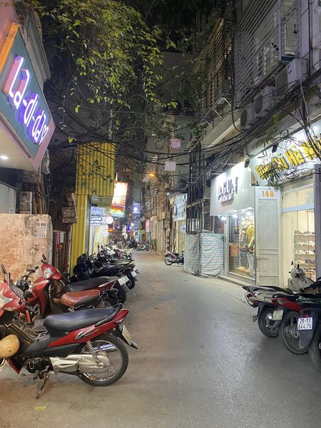 Bán nhà phố Đông Các, kinh doanh đỉnh, hàng hiếm, DT: 33m2, giá: 12.8 tỷ, Quận Đống Đa