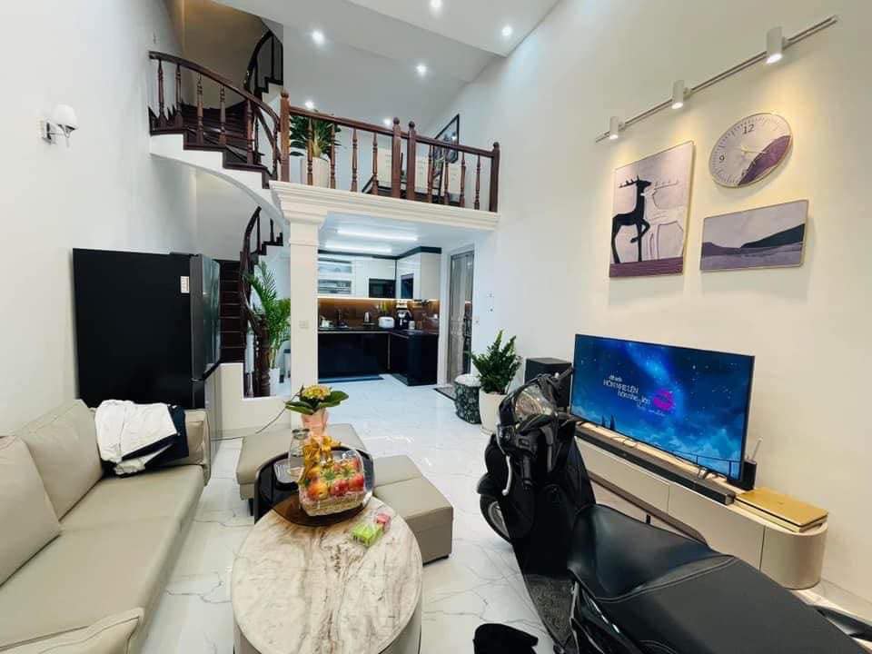 BÁN NHÀ NGÕ 32 HÀO NAM, QUẬN ĐỐNG ĐA - FULL NỘI THẤT - NGÕ THÔNG RỘNG