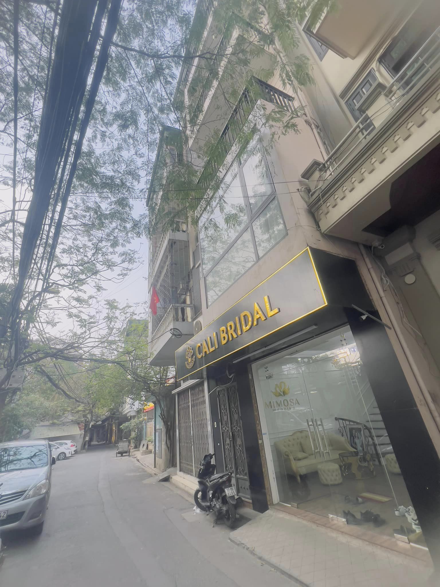 Căn nhà mặt đường Kim Đồng 66m2, mặt tiền 5m, 5 tầng, giá chỉ 11 tỷ