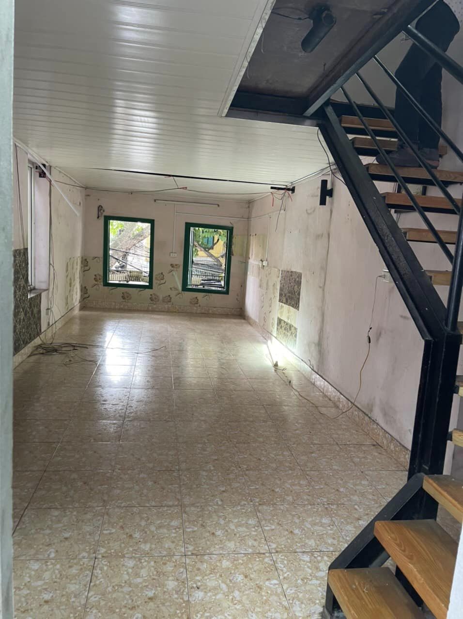 Bán nhà Hoàn Kiếm, Hàng Buồm, DT30m2 x 3 tầng, chỉ 6.5 tỷ, lô góc, kinh doanh, mặt phố cổ