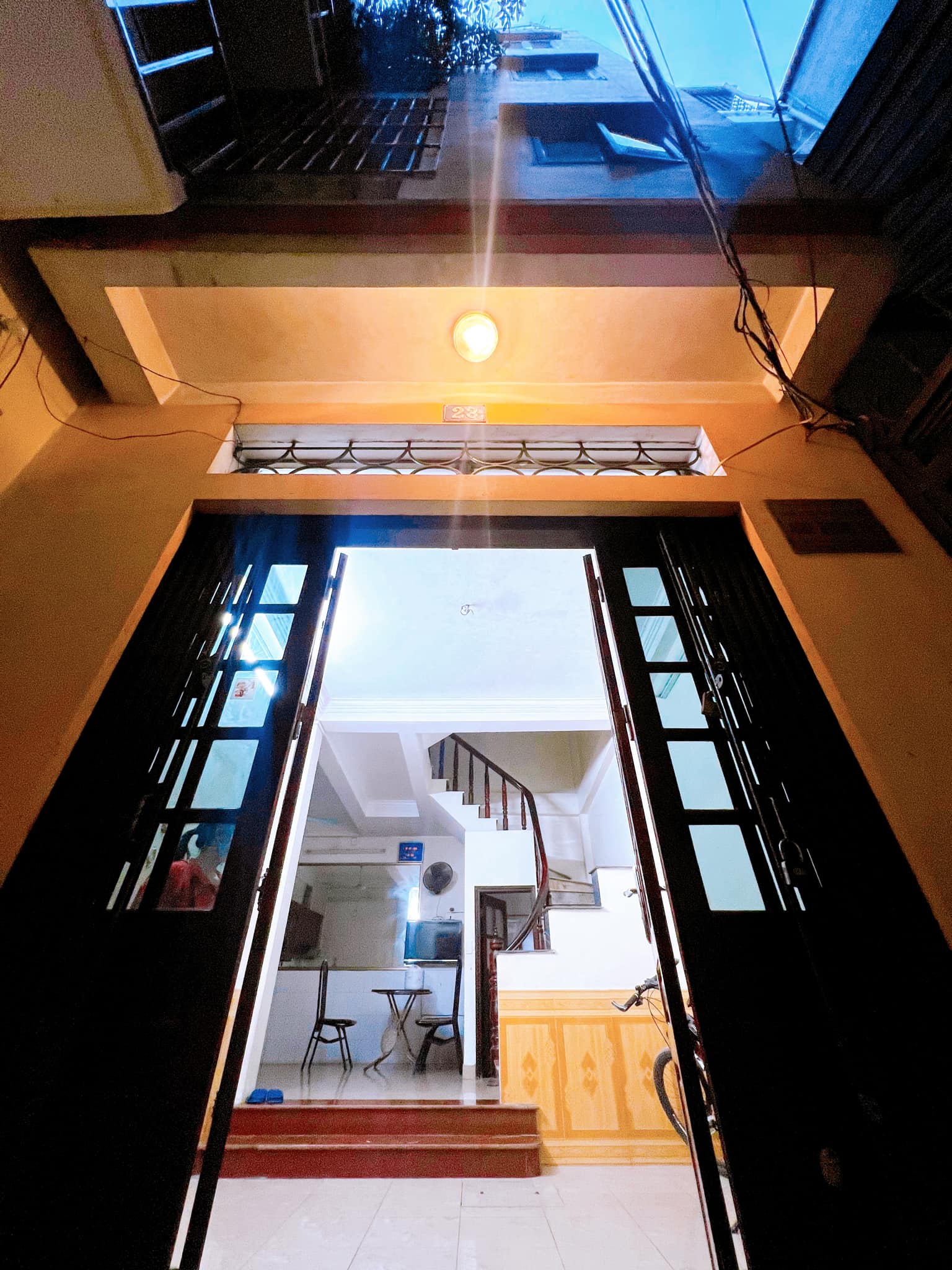 Bán nhà Ngõ Chùa Mỹ Quang, Đống Đa, Ô TÔ, 40m2, giá 3.35 tỷ.