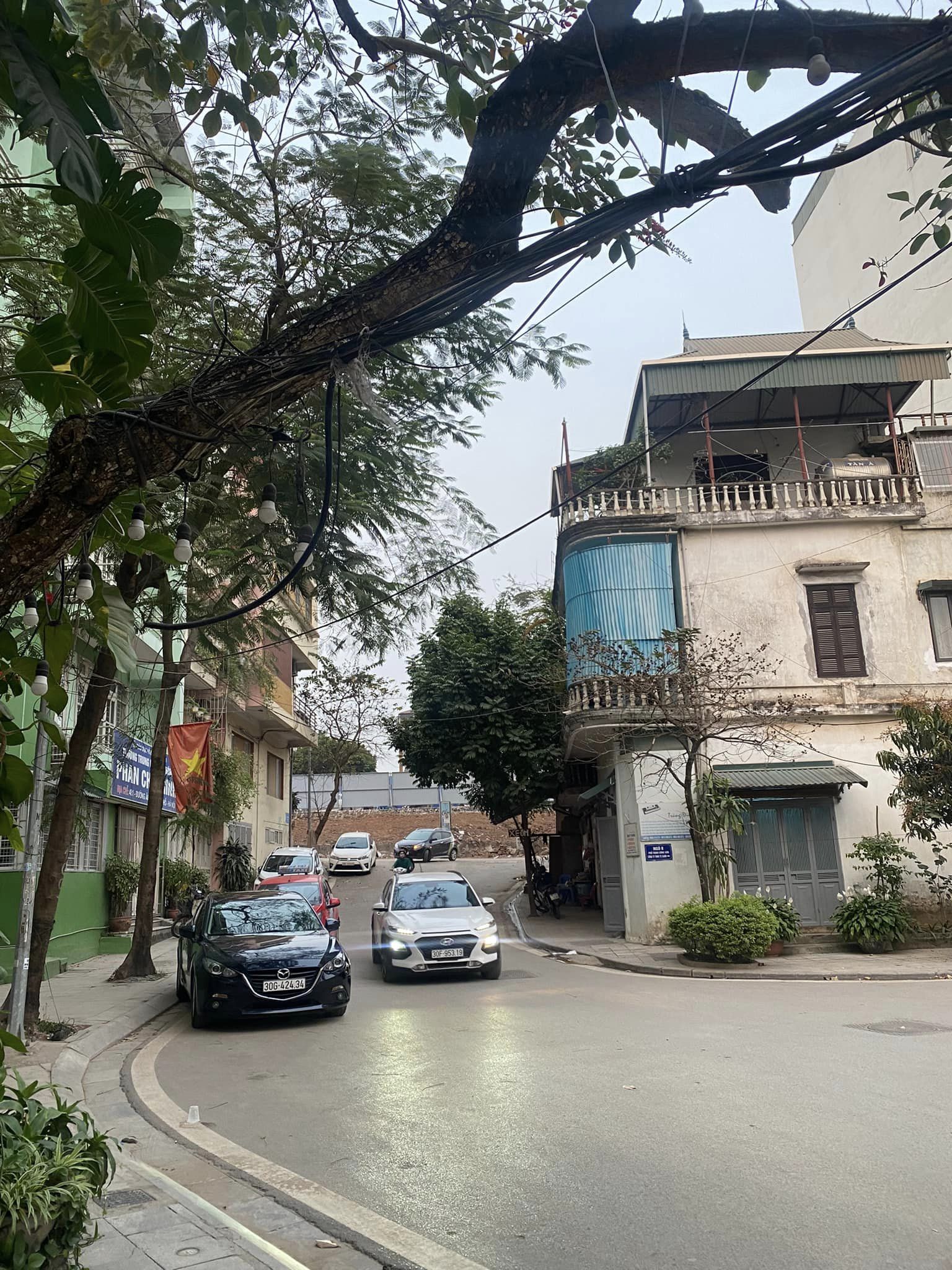 BÁN NHÀ PHỐ TRỊNH CÔNG SƠN 55M 6 TẦNG GIÁ 12 TỶ