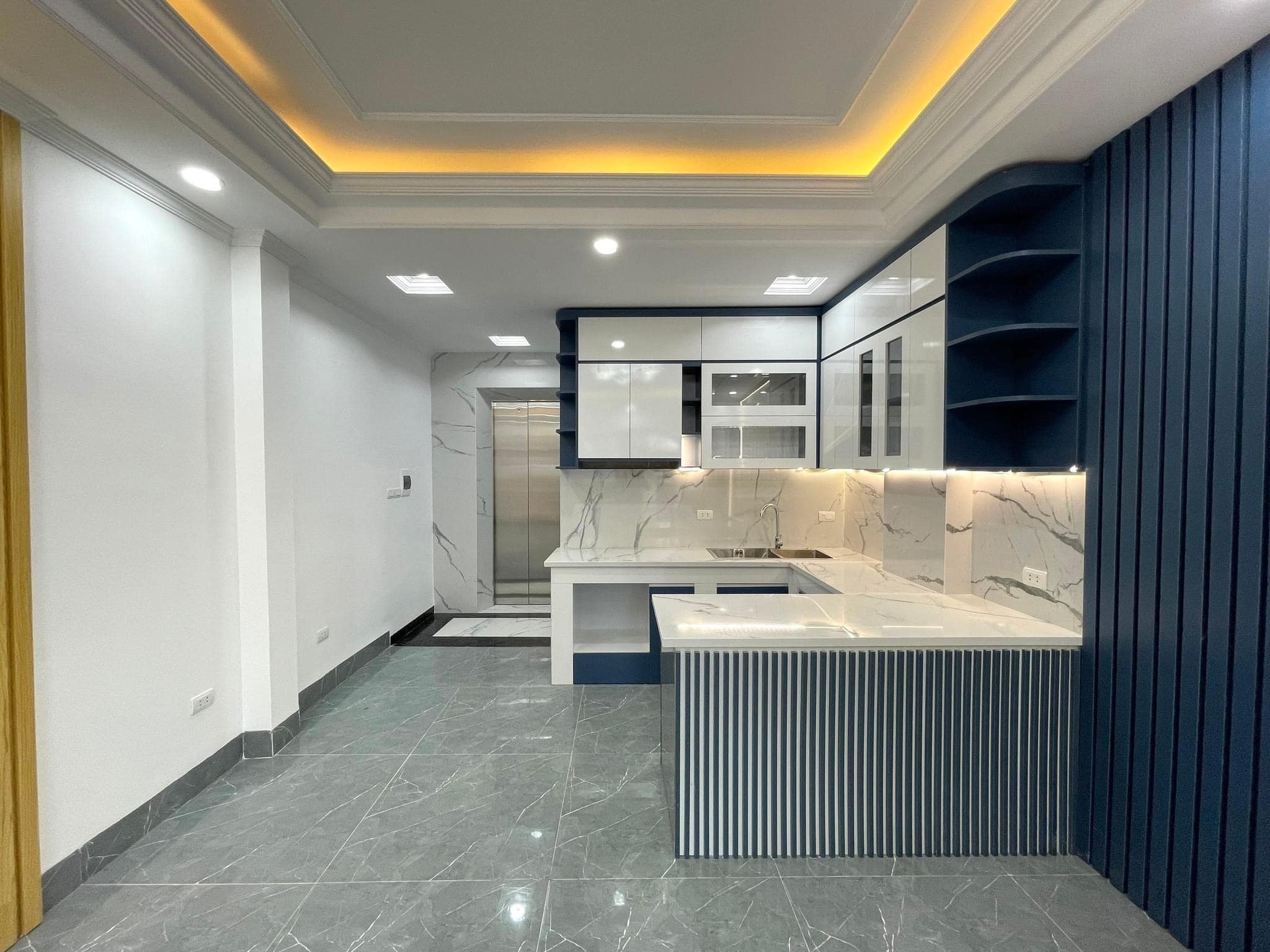 BÁN NHÀ NHÂN HOÀ - TT THANH XUÂN - NHÀ MỚI - LÔ GÓC - THANG MÁY - NGÕ THÔNG - SÁT PHỐ - KINH DOANH VP