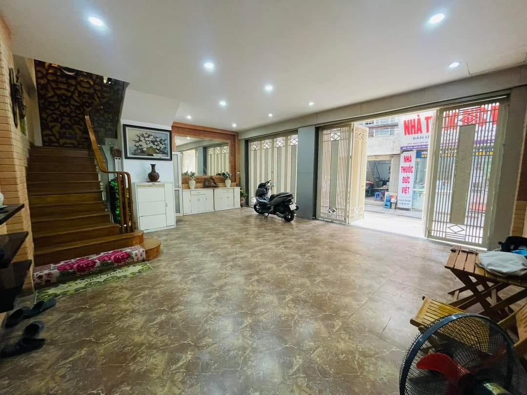 Bán nhà Phố Yên Lãng 60m2 ô tô Kinh Doanh nội thất gỗ lim giá hơn 15 tỷ