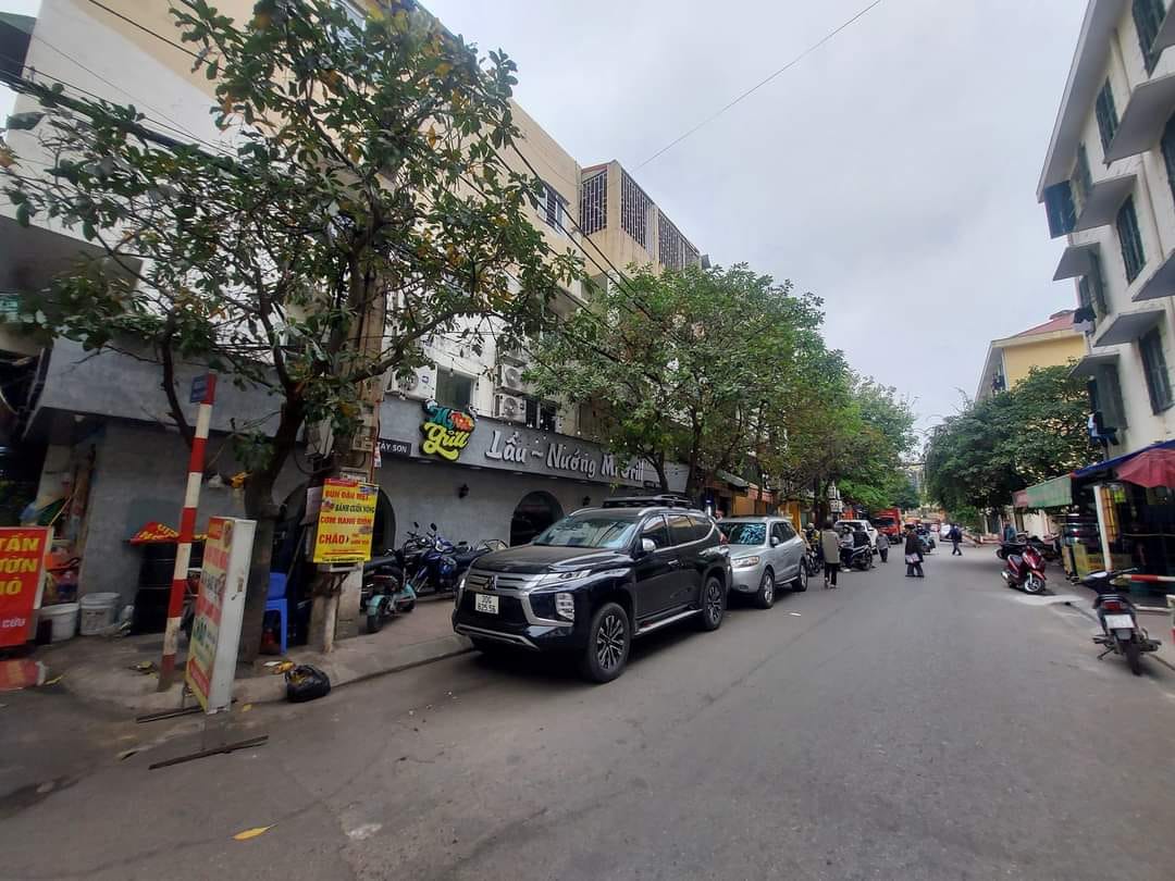 Bán nhà Ngõ 167 Tây Sơn 60m2 lô góc - Kinh Doanh - giá 18 tỷ