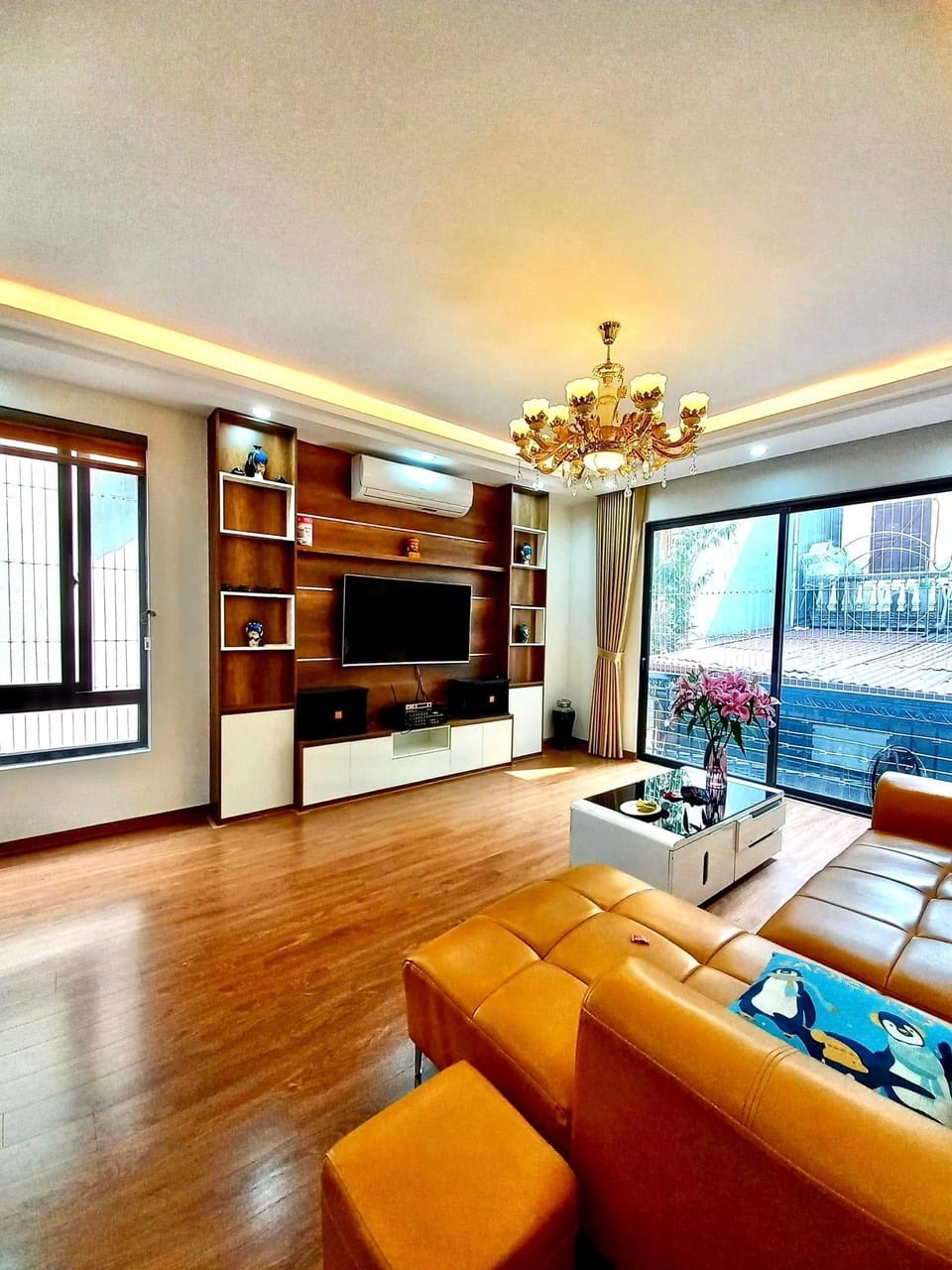 "CHÍNH CHỦ - BÁN NHÀ NGÕ 44 TRẦN THÁI TÔNG,- TRUNG TÂM CẦU GIẤY, NGÕ RỘNG THOÁNG- 45 m2 x 5 TẦNG ,-MT 4,5M GIÁ 7,4 TỶ ,