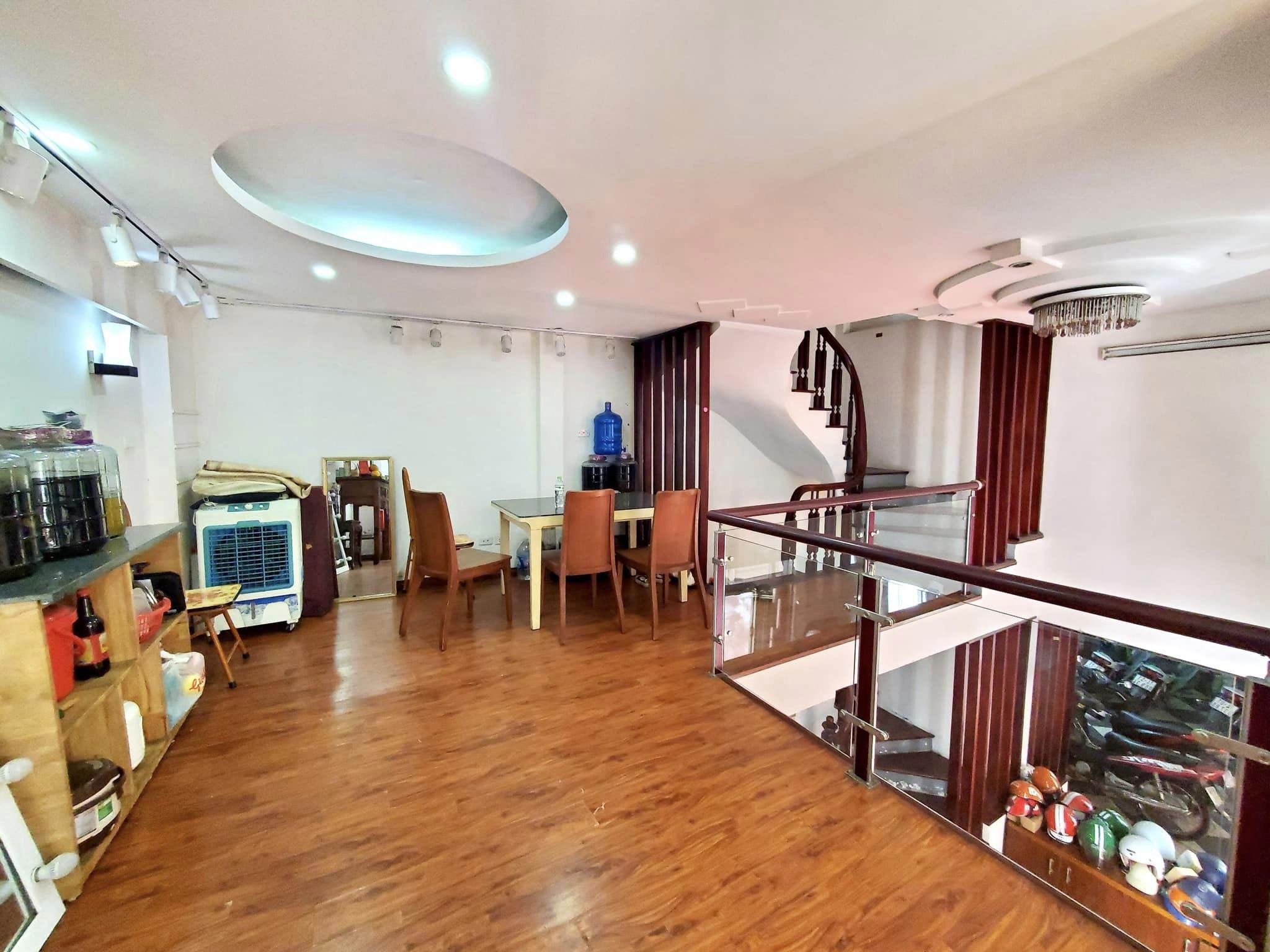 Bán nhà HOT Thanh Xuân, diện tích 40m x 6 tầng, NGÕ THOÁNG-DÒNG TIỀN KHỦNG, giá 4.5 tỉ