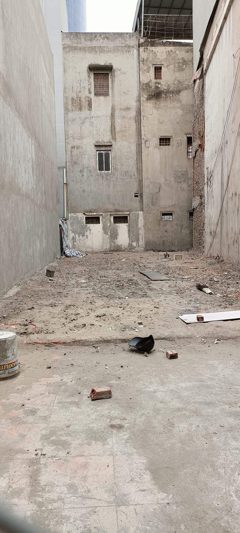 Bán Mảnh Đất Hàng Gà 120M2 Mặt Tiền 5.4M -23.5 Tỷ