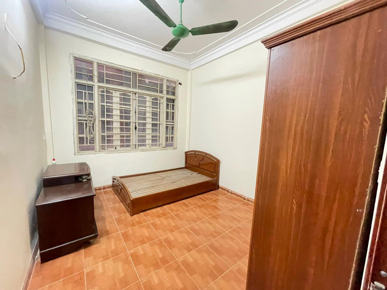 BÁN NHÀ THÁI THỊNH 40M2 Ô TÔ CÁCH 5M GIÁ 3.3 TỶ