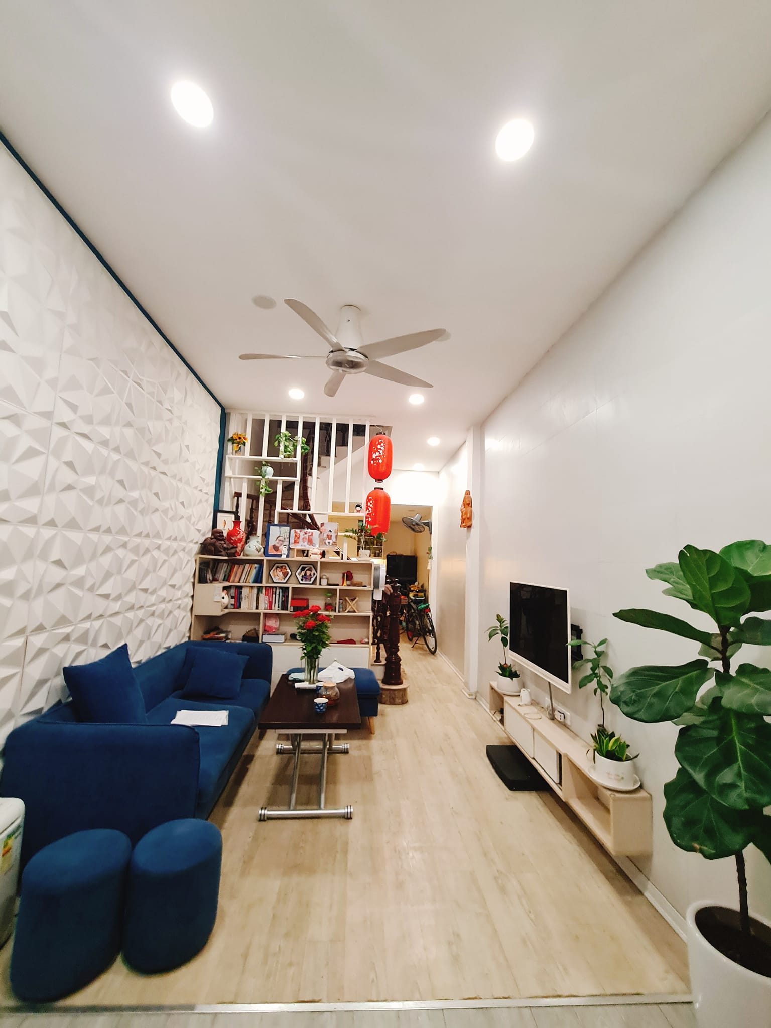 BÁN NHÀ 4 TẦNG QUANG TRUNG,NGÕ TO THOÁNG, AN SINH ĐỈNH, DT 42M GIÁ 4.4 TỶ.