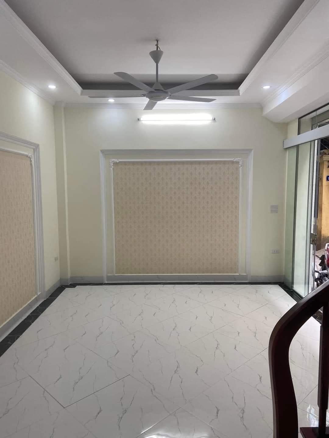 Bán Gấp nhà ngõ Gốc Đề Minh Khai gần ô tô Giá 3.95 tỷ +DT: 30m2 x 5 tầng