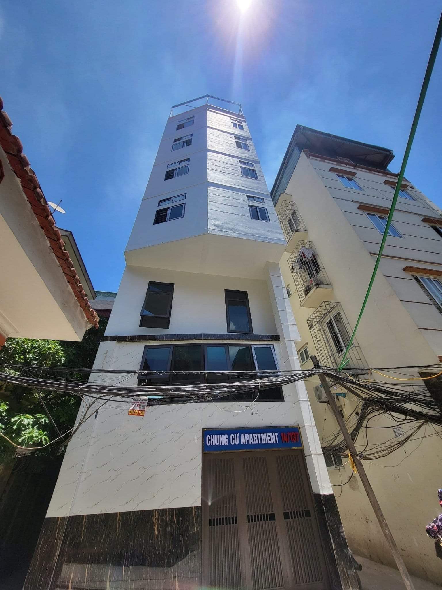 Bán toà chung cư mi ni phố phùng khoang, 39 phòng, dòng tiền 220 triệu/ tháng.