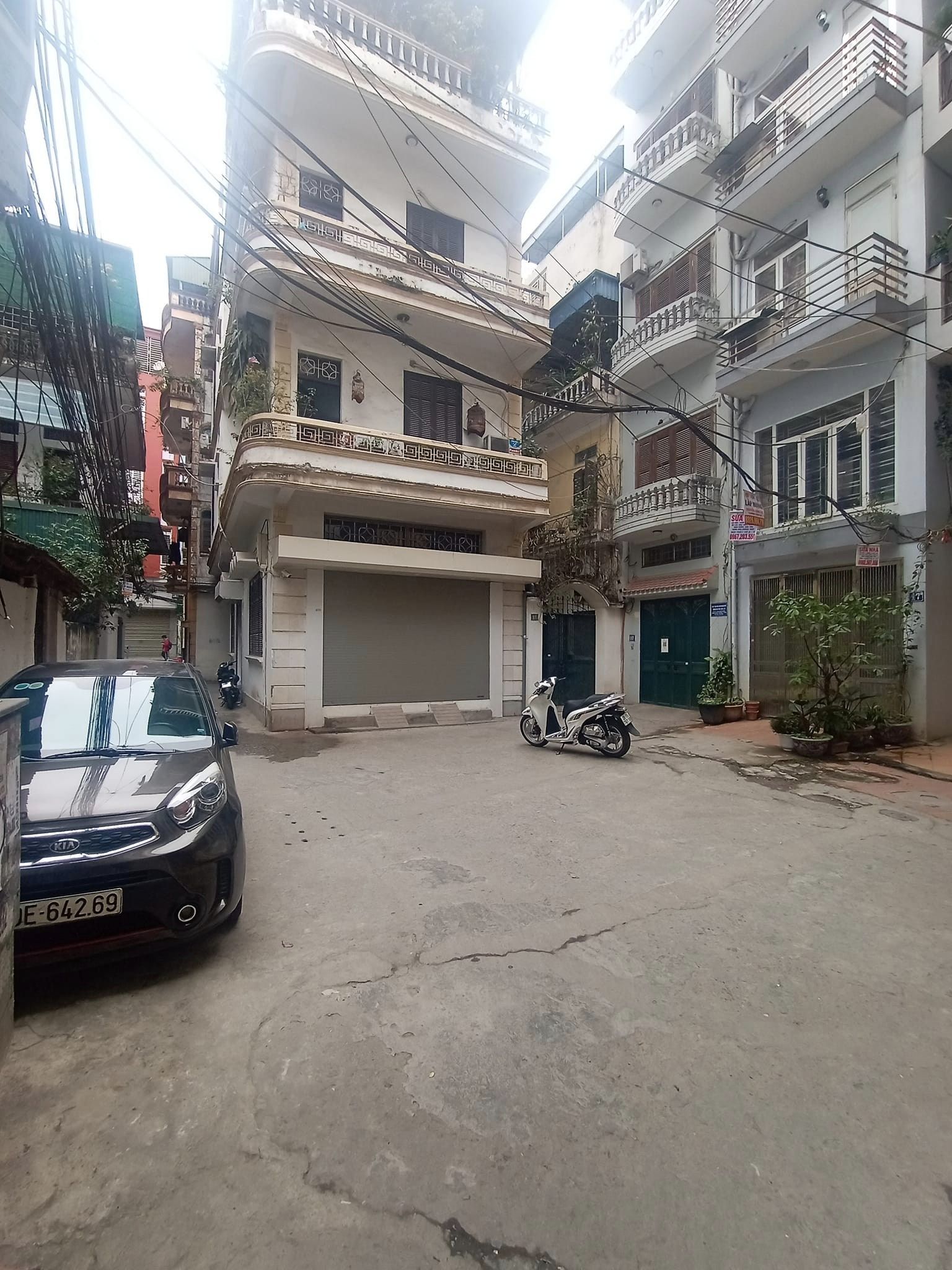 Nhà cực HOT Đống Đa, 45m x 5 tầng, NGÕ THÔNG THOÁNG-Ô TÔ ĐỖ CỬA-DÒNG TIỀN KHỦNG, giá 6.2 tỉ