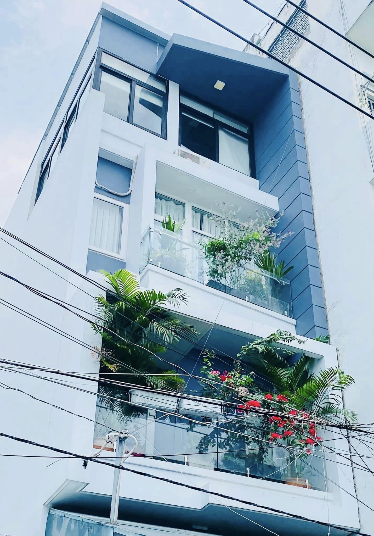 BÁN NHÀ HIỆN ĐẠI- FULL NỘI THẤT- Đ. BÙI VĂN BA- F.TÂN THUẬN ĐÔNG- QUẬN 7_CHỦ GIẢM MẠNH 1TỶ4