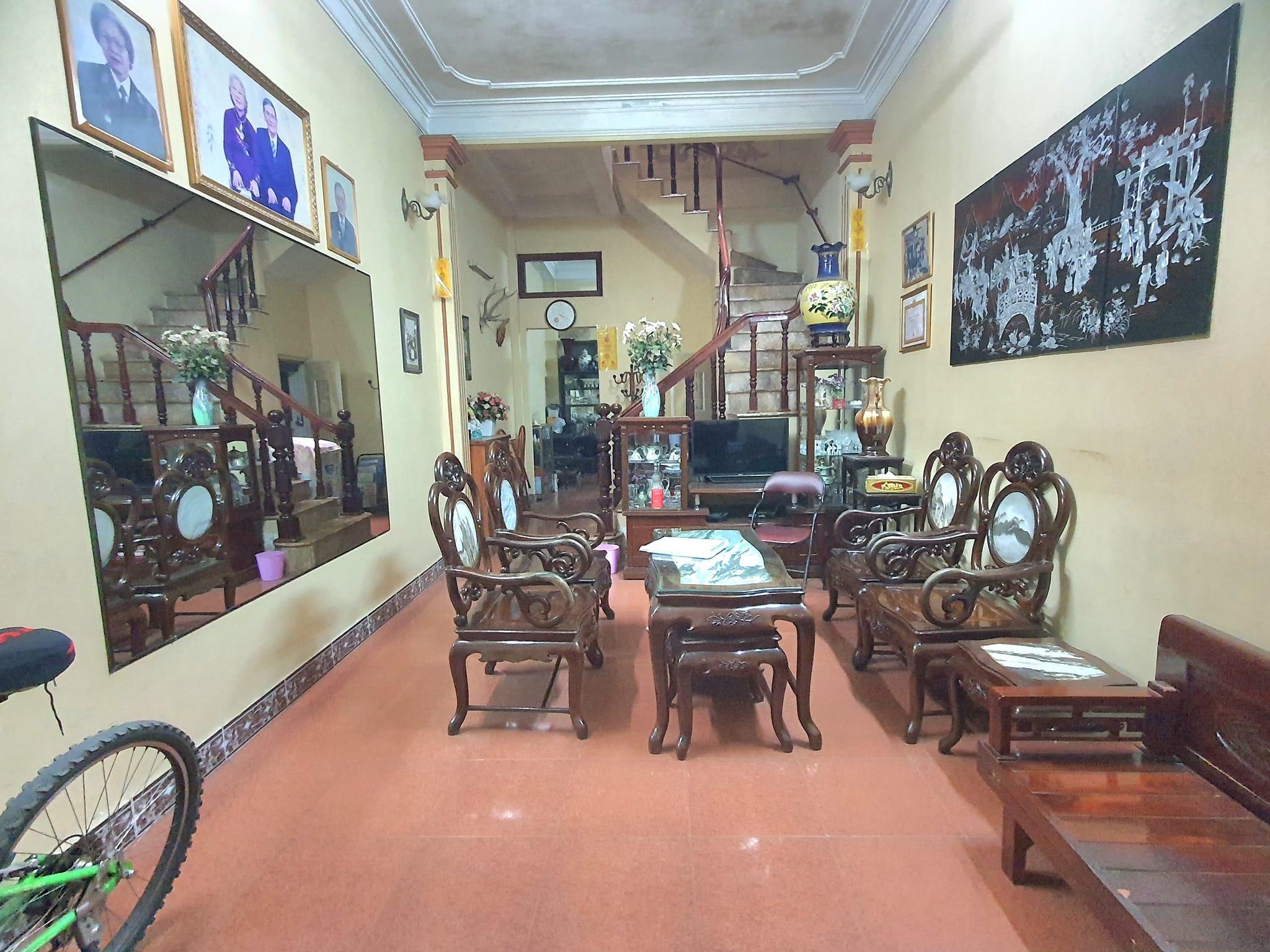 BÁN NHÀ 4 TẦNG GẦN MẶT PHỐ TÂY SƠN, NỞ HẬU, Ô TÔ ĐỖ CỬA, KINH DOANH.