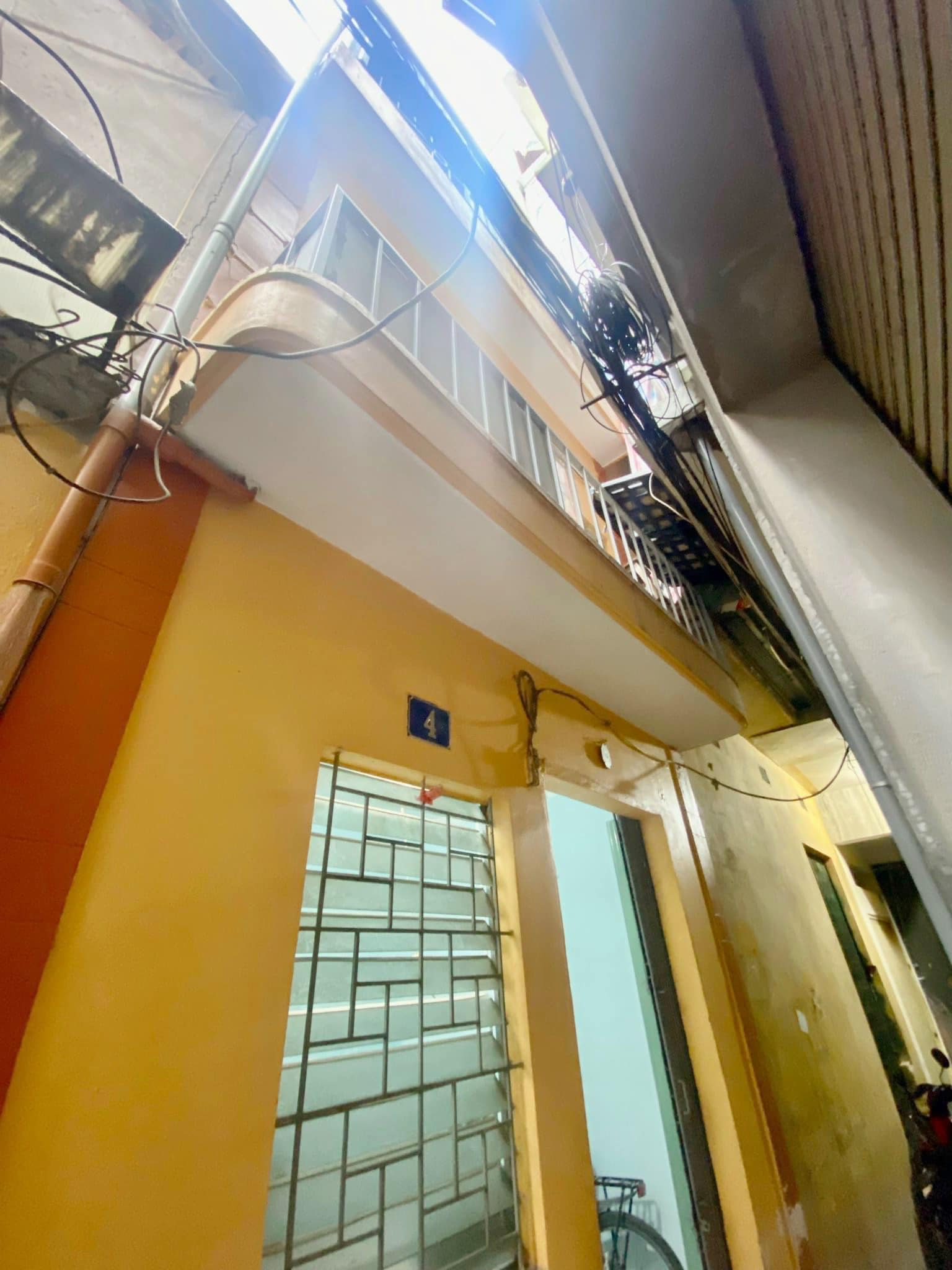 Bán nhà Quốc Tử Giám, Đống Đa, KINH DOANH, 20m2, giá 1.2 tỷ.