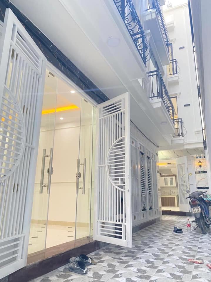 Bán nhà ngõ 43 Ngũ Nhạc, Hoàng Mai 30m x 5 tầng giá 2,95 tỷ