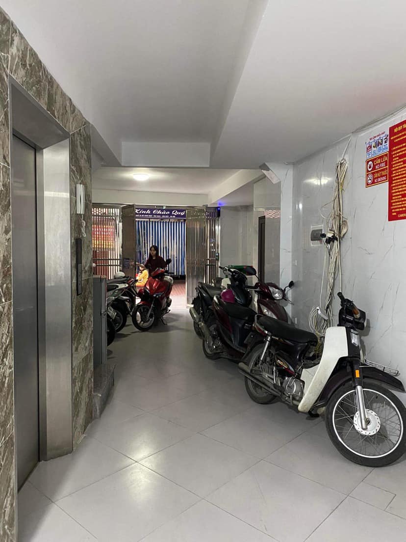 Bán tòa nhà dòng tiền, phố Hồ Tùng Mậu, 14 phòng, 9 tầng, khai thác 90tr/th, quận Cầu Giấy