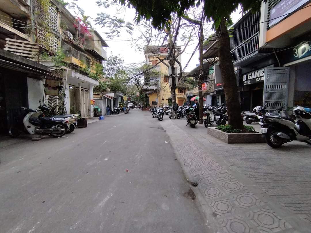 Hai Bà Trưng Bán ĐẤT phố Tạ Quang Bửu vỉa hè ô tô Kinh doanh Giá 14.8 tỷ +DT: 110m2