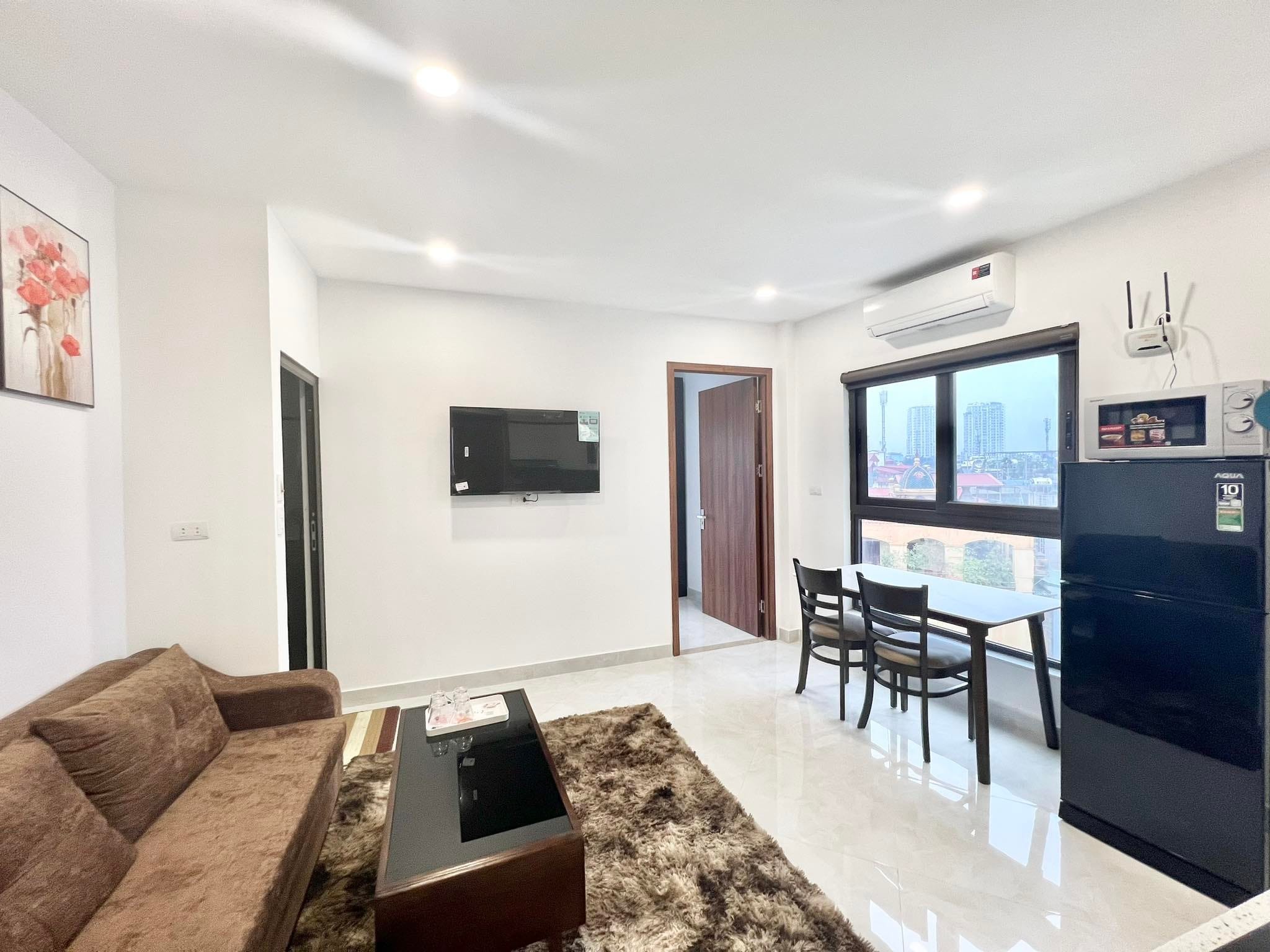 Chính chủ cần bán ngay nhà 5 tầng, 2 mặt tiền, kinh doanh phố Thái Thịnh, Đống Đa 40m2, 6,4 tỷ