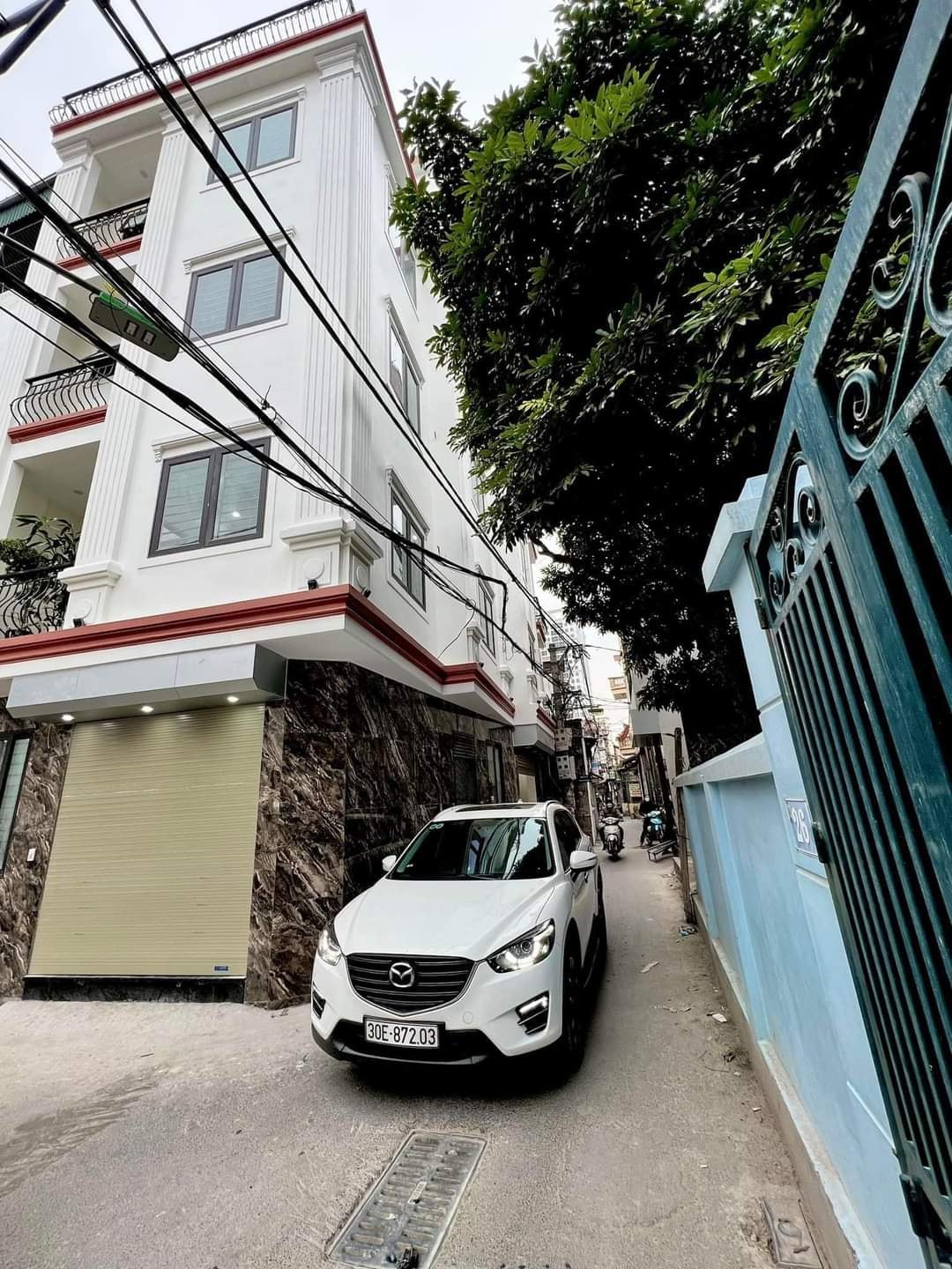 Bán nhà chính chủ Xuân Phương gần Hateco Laroma ô tô vào nhà ngõ thông, căn góc 5 tầng. Có thể kinh doanh online