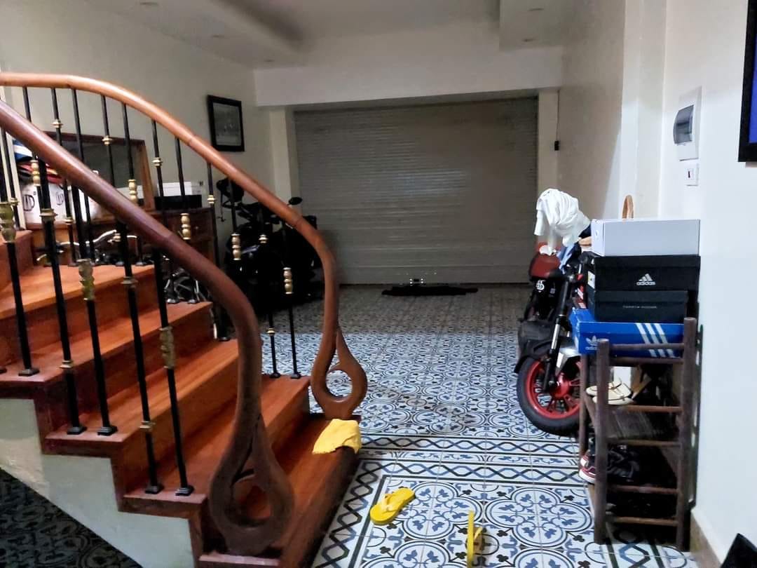 Bán nhà Cầu Giấy 58m2, 5 tầng DÂN TỰ XÂY, 2 THOÁNG, Nội thất sang trọng ở ngay chỉ với 8 tỷ