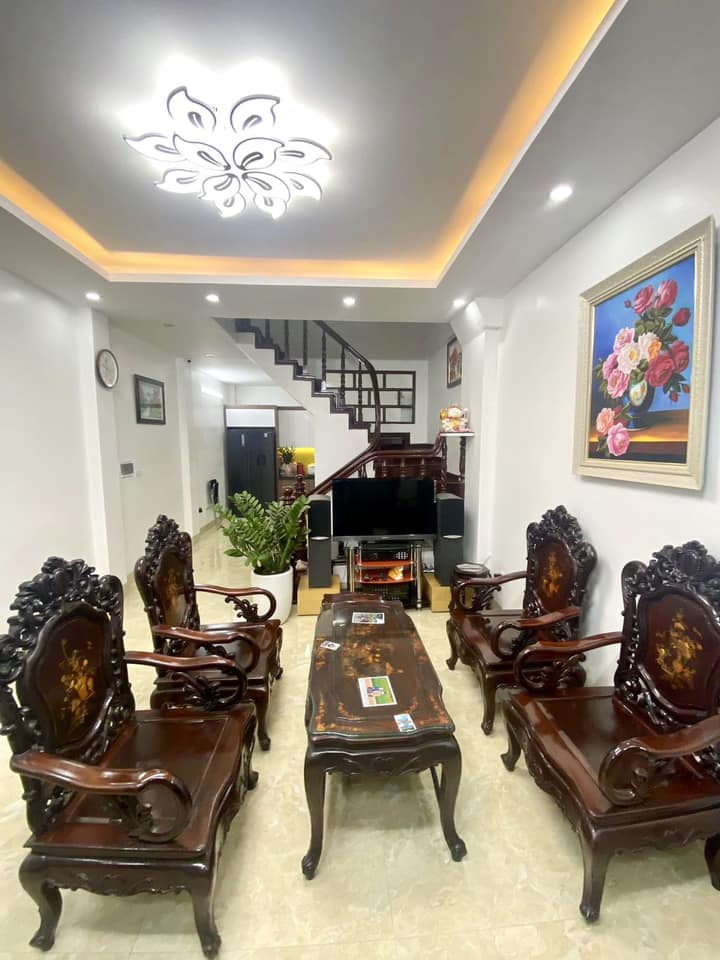 TRUNG TÂM CẦU GIẤY - NHÀ MỚI Ở LUÔN - NGÕ RỘNG - SÁT PHỐ.